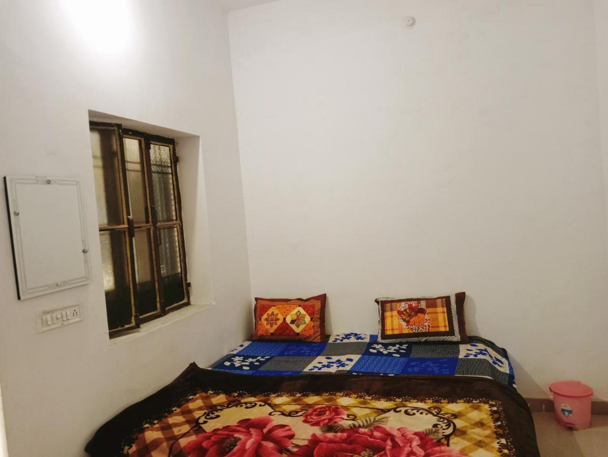 Veera'S Hostel Pushkar Extérieur photo