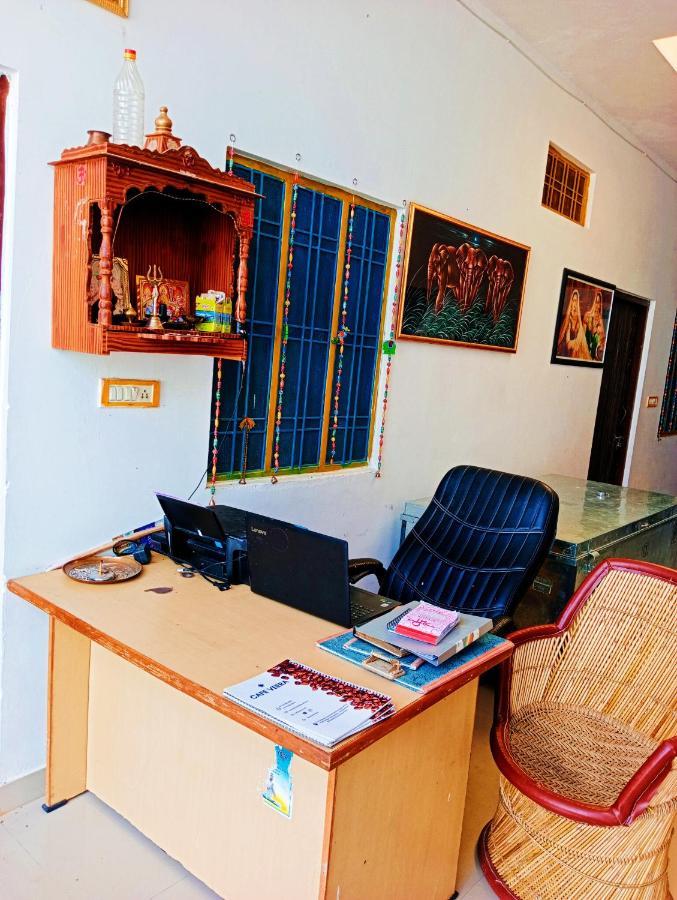 Veera'S Hostel Pushkar Extérieur photo